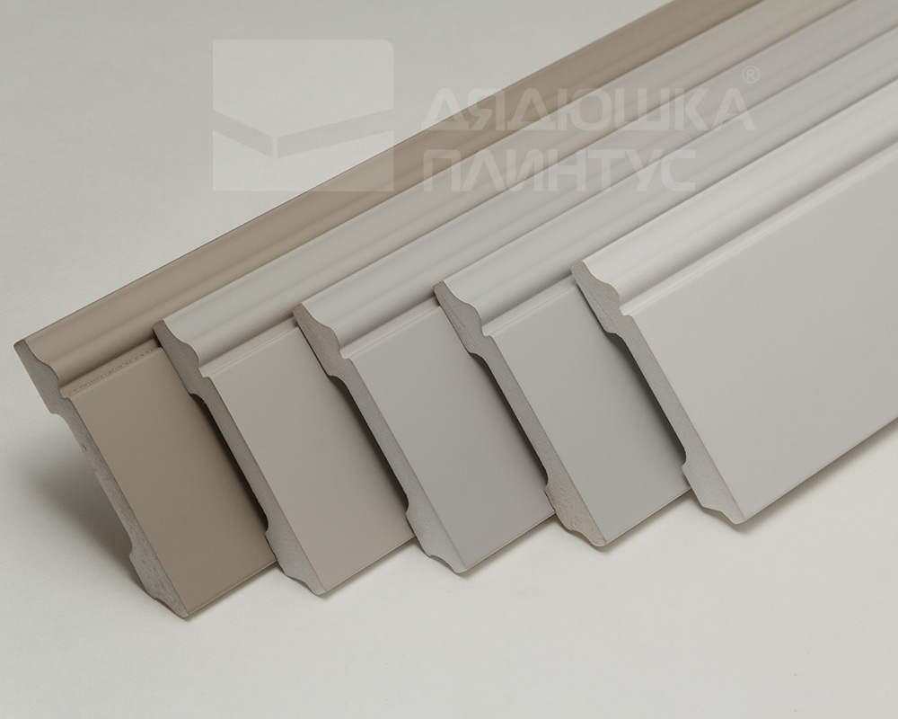 Плинтус из полистирола высокой плотности Волшебная палочка . 80мм 2м. NCS 2500N. Окрашенная